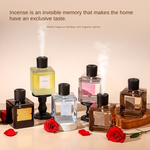 น้ำหอมปรับอากาศแบบก้านไม้หอม Oriental Charm ขนาด 200 มล. - ปราศจากแอลกอฮอล์ กลิ่นหอมติดทนนาน ให้บรรยากาศสดชื่น เหมาะสำหรับโรงแรมและใช้ภายในอาคาร - Product Image 2