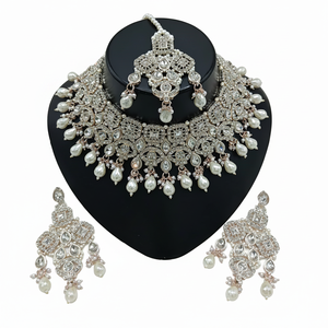 Parure de bijoux ethniques en laiton plaqué or, zircon et Kundan, pour fiançailles, mariage, anniversaire, fête, comprenant collier ras-de-cou, boucles d'oreilles pendantes et tikka - Product Image 2