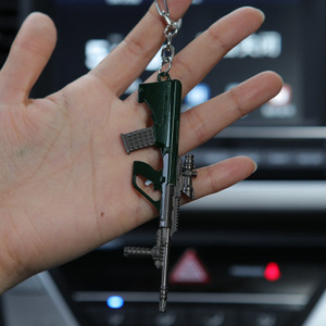 Nhà Sản Xuất Bán Buôn Mini Kim Loại Súng Dao Mô Hình Keychain Trò Chơi Súng Keychain Mặt Dây Chuyền - Product Image 6