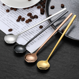 <span class=keywords><strong>Cucchiaino</strong></span> da Tè con Manico <span class=keywords><strong>Lungo</strong></span> in Acciaio Inox Lucidato a Specchio con Logo Personalizzato e Rivestimento in Oro PVD per Miscelare Caffè, Latte e Gelato - Regalo - Product Image 3