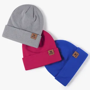 Grosir kustom Logo kulit Patch hangat wol rajut KB Cuffed Beanie Unisex musim dingin y2k topi Beanie untuk wanita pria
