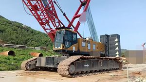 Grue sur chenilles à flèche télescopique San 150ton SCC1500 d'occasion, hydraulique stable, adaptée aux petites et moyennes entreprises d'ingénierie - Product Image 6