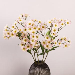 ดอกเดซี่ประดิษฐ์ขนาดเล็ก สมจริง ทำจากพลาสติก PVC สำหรับตกแต่งงานแต่งงานและบ้าน  จำลองได้ดีเยี่ยม - Product Image 1