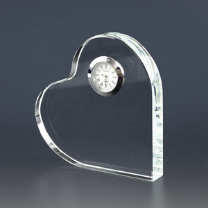 DT-R099 Horloge de bureau en cristal 3D en forme de cœur - Décoration élégante pour la maison et cadeau romantique pour la Saint-Valentin, un mariage <span class=keywords><strong>ou</strong></span> un anniversaire - Product Image 1