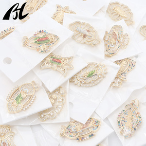 Mới Đến Ngẫu Nhiên Mù Hộp 14K Mạ Điện Saint Judas Maria Màu Zircon Quyến Rũ Mặt Dây Chuyền Trang Sức Mạ Vàng - Product Image 2