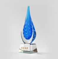 Trophée en verre goutte d'eau coloré de haute qualité en gros Design unique gravé au laser ange thème prix Souvenir modèle cadeau