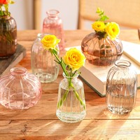 Vase en verre miniature en verre teinté en gros pour le salon, arrangement floral, hydroponique, mini vase en verre en forme de citrouille