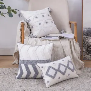波西米亚簇绒枕套18x 18英寸簇绒波西米亚枕套带流苏摩洛哥枕垫套为家居装饰