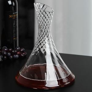 เหยือกไวน์<span class=keywords><strong>ล</strong></span>ายทางแนวตั้ง ขนาดใหญ่ ปากเฉียง พร้อมชุดแก้วไวน์ คริสตั<span class=keywords><strong>ล</strong></span><span class=keywords><strong>ล</strong></span>ายทวิล สำหรับไวน์แดง - Product Image 3