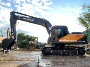 รถขุดฮุนได Robex220LC-9s มือสอง ขนาด 22 ตัน รุ่นเกาหลี รถขุดมือสอง Hyundai R220-9S R220 R305LC-9T ปรับสภาพใหม่ - Product Image 3