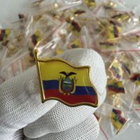 Prix usine pays drapeau broches en vrac métal 2cm épinglettes Badge Souvenir pour chapeau sac voyage cadeaux métal émail broche broche