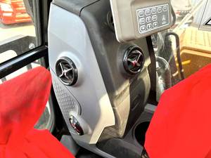 รถขุดตีนตะขาบ SANY SY215 มือสอง ได้รับการรับรองมาตรฐาน CE น้ำหนัก 21.5 ตัน พร้อมเครื่องยนต์คัมมินส์ ปั๊มและเกียร์ยูเคน เครื่องจักรจีน - Product Image 4