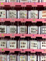 Distributeur automatique intelligent de cosmétiques et de produits de beauté avec écran tactile, pour la vente de cils, de perruques, de vernis à ongles et de coffrets cadeaux