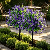 Nouvelle Décoration Extérieure Anti-UV : Arbres Boule Topiaires en Faux Arbustes Verts, Buis Artificiel Durable avec Fleurs Violettes et Piquet de Sol