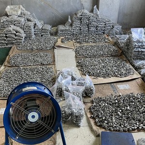 หัวฉีดน้ำแรงดันสูงสแตนเลส ปรับแรงดันได้ เชื่อมต่อเร็ว สำหรับล้างรถและขจัดคราบไขมัน ยี่ห้อซูลาย แมชชีนเนอรี่ - Product Image 4