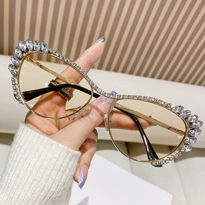 50334 New Arrival Fashion Popular Rhinestones Metal Modern Trendy Women Vintage <b>Sunglasses</b> - Product Image 1