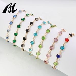 Bracelets Oro de Luxe en Laiton Plaqué Or de Haute Qualité avec Cristaux Colorés, à Porter en Tête de Bracelet Charmant et Tendance - Product Image 1