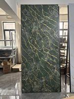 Vente en gros de nouvelles innovations en matière de feuille de marbre UV panneau mural en PVC auto-adhésif nouveau modèle panneau de PVC doré panneau mural décoratif