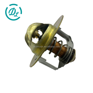 Thermostat diesel EexcavaStart 1-13770070-0 1137700700 6BD1 6BG1 compatible avec les excavatrices EX200-5 EX100-5 - Product Image 1