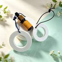 Diffuseur d'arômes rond suspendu personnalisé en pierre, anneau diffuseur en plâtre gypse parfumé, ornement pour voiture, armoire, décoration intérieure, OEM