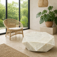 Table basse de luxe en marbre blanc naturel en forme de diamant pour salon, construction durable, finition polie