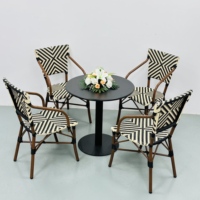 Ensemble de mobilier de jardin moderne et empilable en rotin tressé avec chaise à structure en aluminium résistant aux intempéries pour salle à manger, terrasse, balcon, boutique