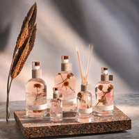 Diffuseur de parfum d'intérieur de luxe au design nouveau, longue durée, sans plomb, artisanal, en verre, avec fleurs séchées, sans alcool, 250 ml