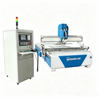Machine de fraisage CNC industrielle Wisdom CNC 2060 ATC avec changeur d'outils automatique, entraînement par servomoteur, broche haute vitesse pour ACP, ACM, aluminium
