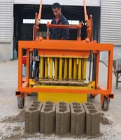 Machine Mobile de fabrication de blocs creux en béton solide, Machine de fabrication de briques Diesel