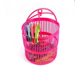 <span class=keywords><strong>Panier</strong></span> <span class=keywords><strong>à</strong></span> <span class=keywords><strong>linge</strong></span> pliable <span class=keywords><strong>en</strong></span> <span class=keywords><strong>plastique</strong></span> pour usage extérieur avec pinces - Product Image 4