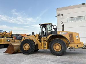 Chargeuse sur pneus Caterpillar 980H d'occasion avec moteur, pompe et alternateur - Bon état de fonctionnement - Product Image 3