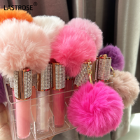 Vente en gros de gloss à lèvres vegan, rouge à lèvres liquide de luxe, haute qualité, longue tenue, rouge à lèvres avec strass, gloss à lèvres diamant avec chaîne pompon