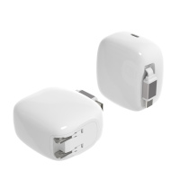 Cargador GaN de 30W con Cable Retráctil, Enchufe Plegable Mini con Cable USB-C Integrado, Ultracompacto para Viajes, para iPhone y iPad