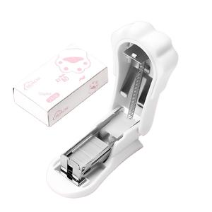 Mini grapadora de garra de gato <span class=keywords><strong>Kawaii</strong></span> de alta calidad, grapadora de encuadernación portátil de ahorro de trabajo de 24/6 Pines, estilo <span class=keywords><strong>Kawaii</strong></span> bonito - Product Image 3