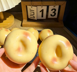 ลูกบอลบีบเล่นเนื้อนุ่มทำมือจากวัสดุวาสลีนรูปทรงมันฝรั่ง - Product Image 2