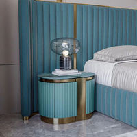 Kopfteile für Kingsize-Betten Luxuriöses Italienisches Luxusbettgestell Modernes Kingsize-Polsterbett Luxuriöses Kingsize-Bett