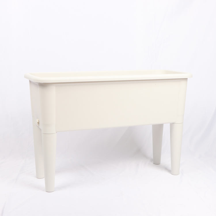 สีเทาเข้ม