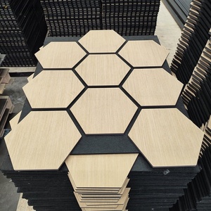 Panneaux acoustiques hexagonaux 3D en fibre de polyester écologiques et modernes, insonorisants, avec une réduction du bruit de 29 dB pour les murs des bâtiments de bureaux - Product Image 5