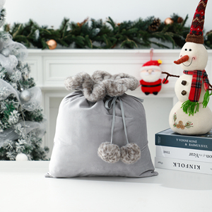 Lussuosi Mini Sacchi di Babbo Natale Vuoti Ricamati per Regali di Buon Natale, Borsa Natalizia <span class=keywords><strong>in</strong></span> Velluto per Sublimazione con Pompon - Product Image 5