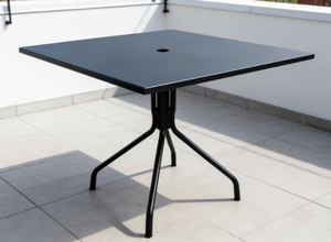 <span class=keywords><strong>Table</strong></span> d'extérieur <span class=keywords><strong>carrée</strong></span> en <span class=keywords><strong>aluminium</strong></span> noir de 36 pouces pour dîner ou prendre du café avec trou pour parasol - Product Image 2