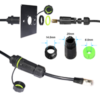 Connecteur femelle RJ45 à montage sur panneau IP68 avec cordon d'extension mâle RJ45 étanche