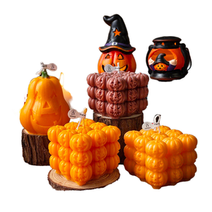 Velas Aromáticas Hechas a Mano con Forma de Cubo de Rubik de Calabaza de Halloween para Decoración del Hogar para Año Nuevo y Día de la Madre - Product Image 1