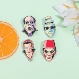 Películas Monstruos Tema Esmalte Pins Cara de pez Conde Drácula Películas de terror Insignias - Product Image 1