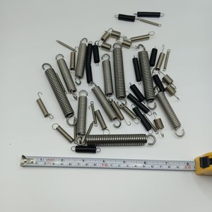 Tùy chỉnh không tiêu chuẩn căng thẳng mùa xuân với móc căng thẳng mùa xuân Vật liệu 65Mn hoặc thép không gỉ 304 đóng cửa cuối căng thẳng mùa xuân - Product Image 1