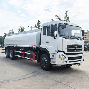 Venta Directa de Fábrica: Camión Cisterna de Agua Diésel Sinotruck, Nuevo, Transmisión Manual, 20CBM, 4x2, 6x4, con Rociador de Agua - Product Image 1