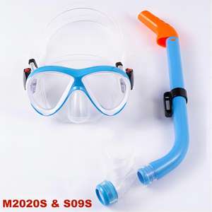 Nouveau design prix d'usine ensemble <span class=keywords><strong>de</strong></span> tuba <span class=keywords><strong>masque</strong></span> en silicone ensemble <span class=keywords><strong>de</strong></span> masques <span class=keywords><strong>de</strong></span> <span class=keywords><strong>plongée</strong></span> en verre trempé <span class=keywords><strong>pour</strong></span> les enfants - Product Image 1