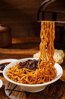 Nouilles Frites Zha Jiang de Pékin Ancien en Gros, 117g, Lot de 5 Sachets, Instantanées, Riches en Glucides, Style Chinois