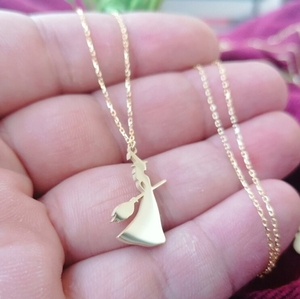 Collar <span class=keywords><strong>de</strong></span> <span class=keywords><strong>Bruja</strong></span> Malvada del Oeste Chapado en Oro <span class=keywords><strong>de</strong></span> 18k, Colgante del Maravilloso <span class=keywords><strong>Mago</strong></span> <span class=keywords><strong>de</strong></span> <span class=keywords><strong>Oz</strong></span>, Joyería <span class=keywords><strong>de</strong></span> <span class=keywords><strong>Mago</strong></span> - Product Image 4