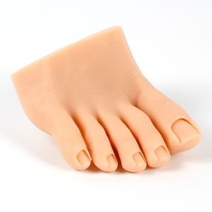 Modèle d'entraînement en silicone pour la pratique de l'art des ongles, pied souple pour la pédicure et la manucure - Product Image 6