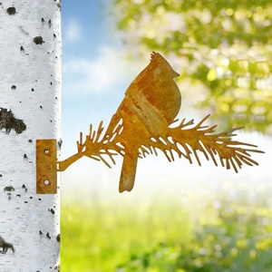 Adornos de jardín de metal: Oruga, niña, lobo, duende, pingüino, águila, foca, pájaro. Diseños modernos y con efecto oxidado. - Product Image 2